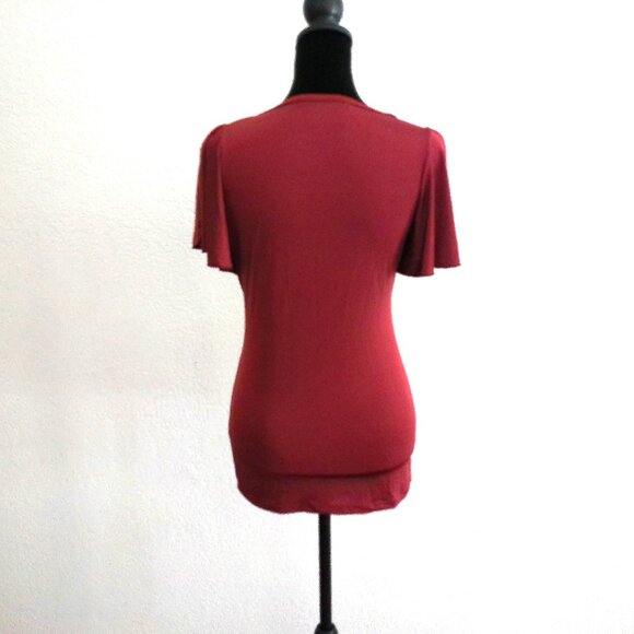 Forever 21, red color V-neck T-shirt with necklace, with rhinestones, crystal - Picture 11 of 12